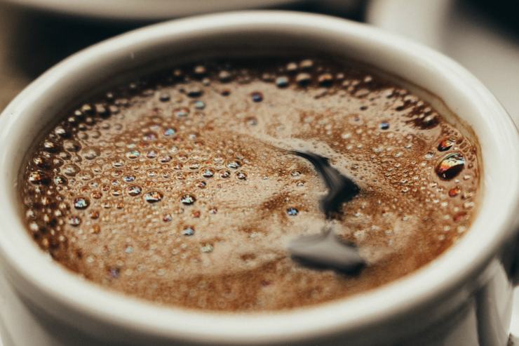 Tazzina caffè in primo piano