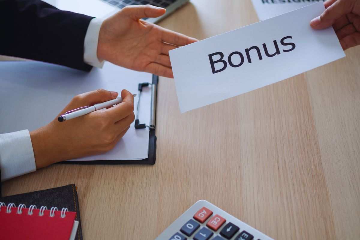 mani bonus lettera