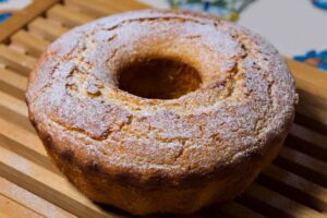 Ciambellone intero